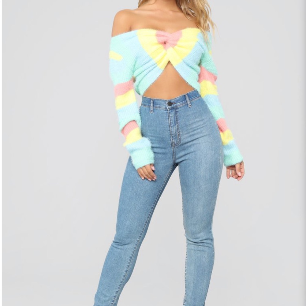 Juice me up crop sweater women’s